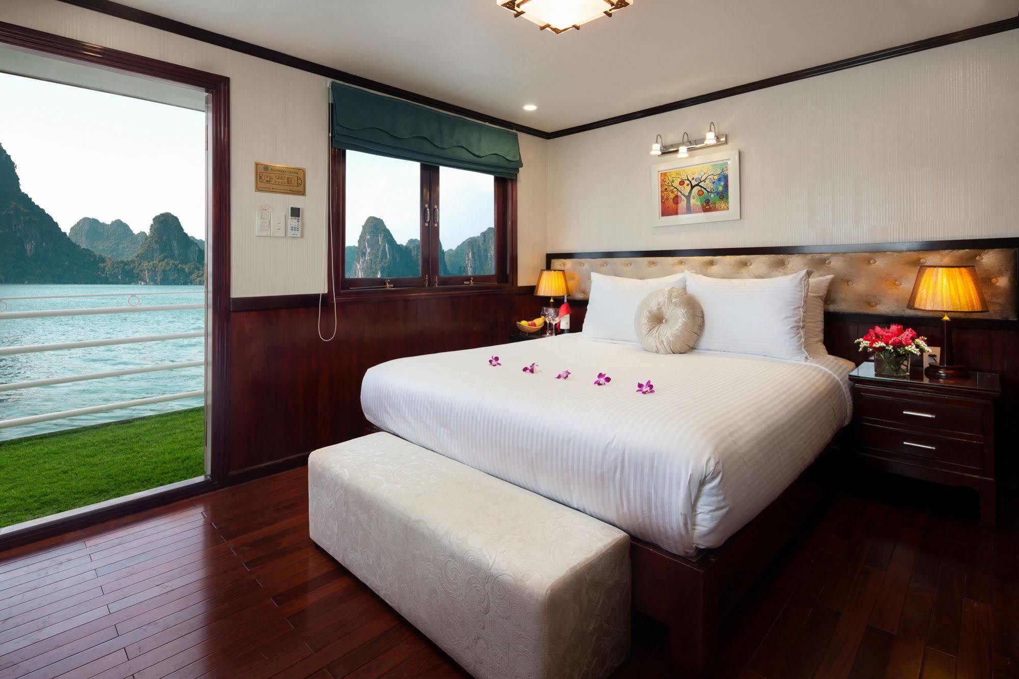 Hotel Halong Sapphire Cruises Ha Long Exterior foto
