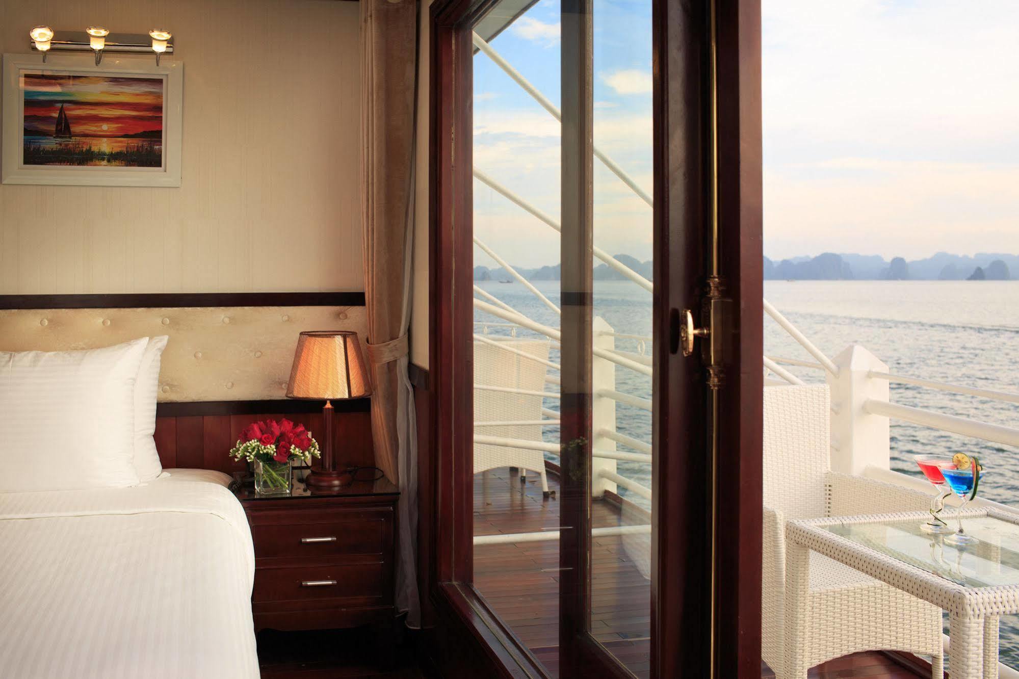 Hotel Halong Sapphire Cruises Ha Long Exterior foto