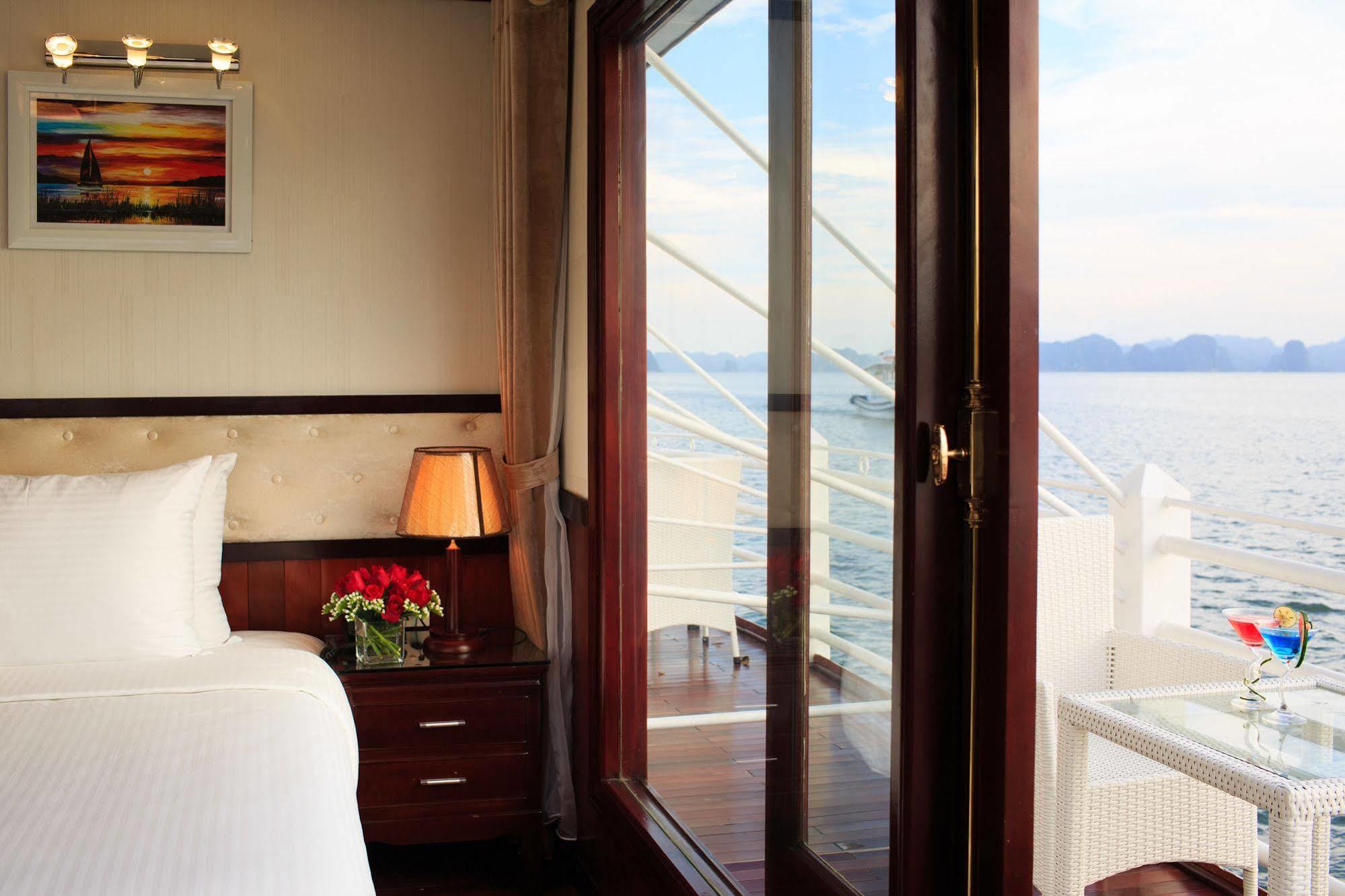 Hotel Halong Sapphire Cruises Ha Long Exterior foto