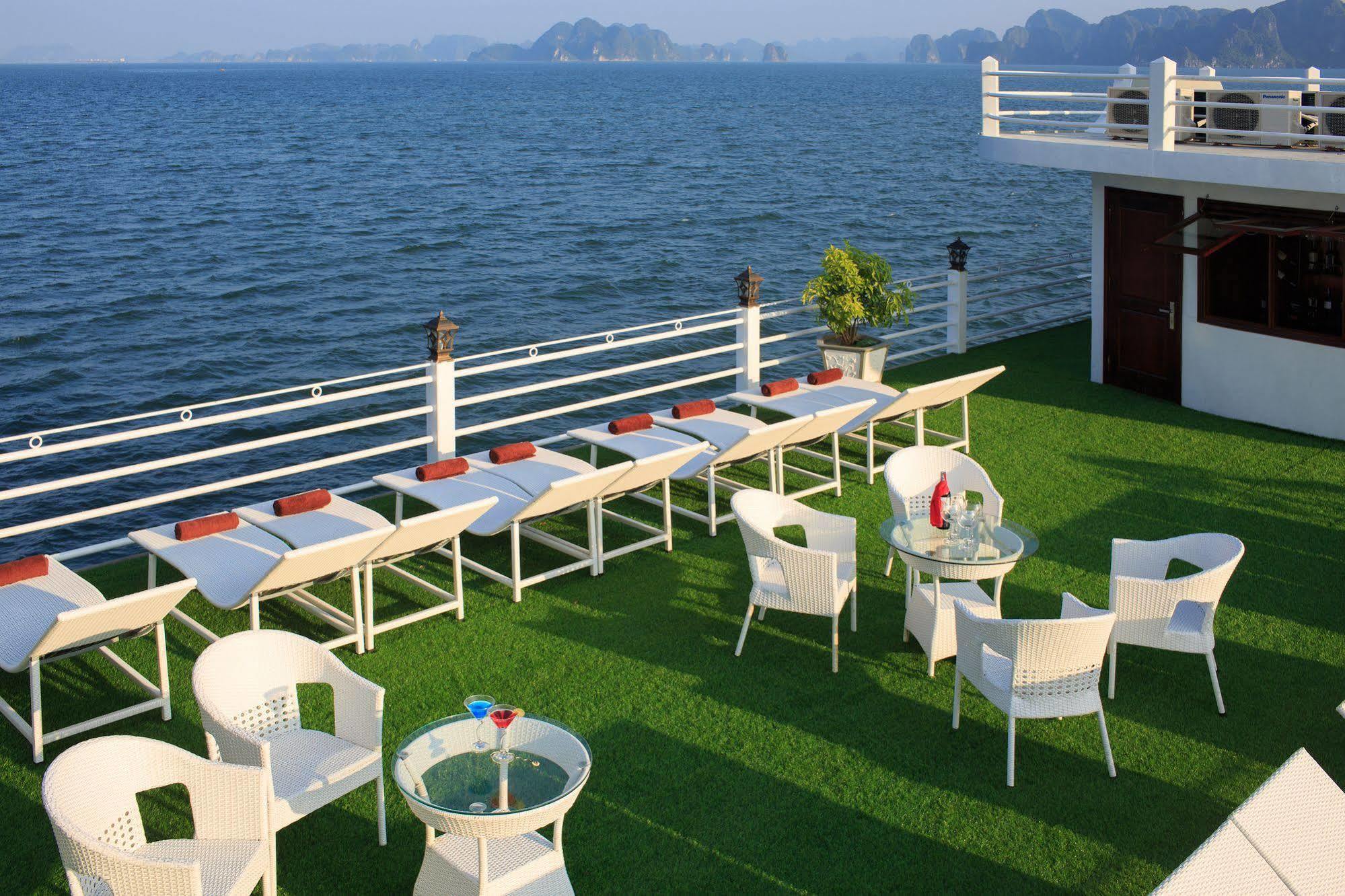 Hotel Halong Sapphire Cruises Ha Long Exterior foto