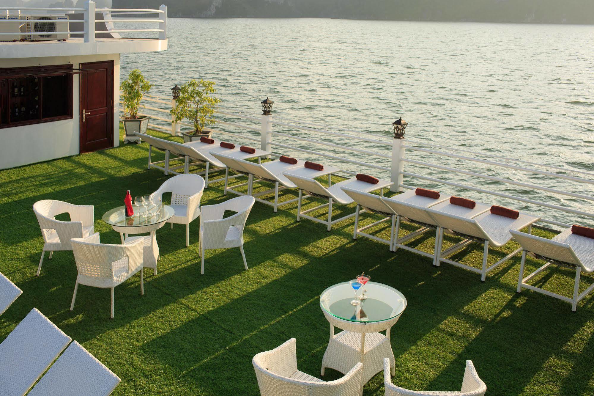 Hotel Halong Sapphire Cruises Ha Long Exterior foto